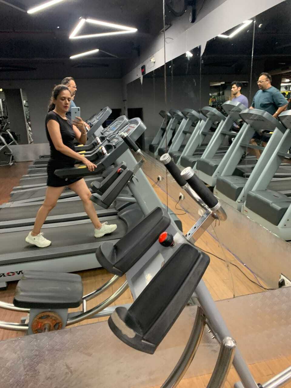 Ritu Singh. - Holistic client